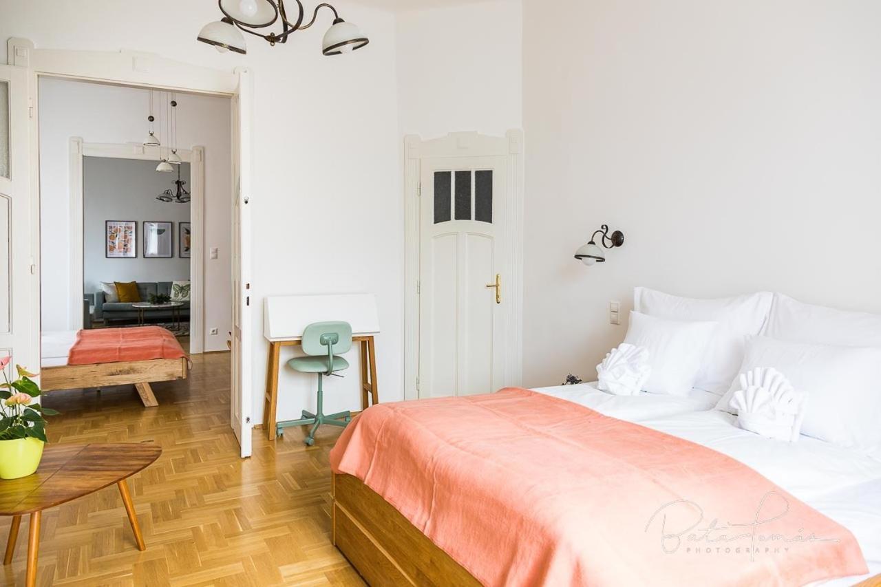 Captain Buda Apartment Budapest Exterior photo